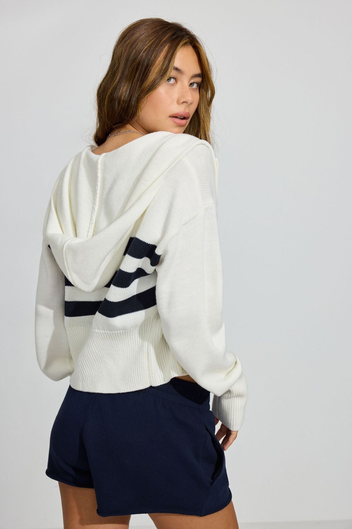 Sweat à capuche ultra doux et carré