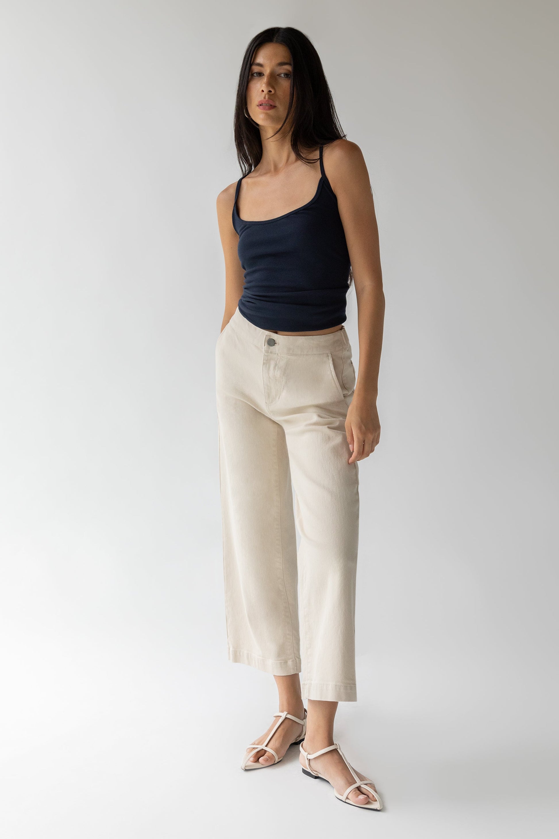 PANTALON LARGE EN SERGÉ LONGUEUR COURTE