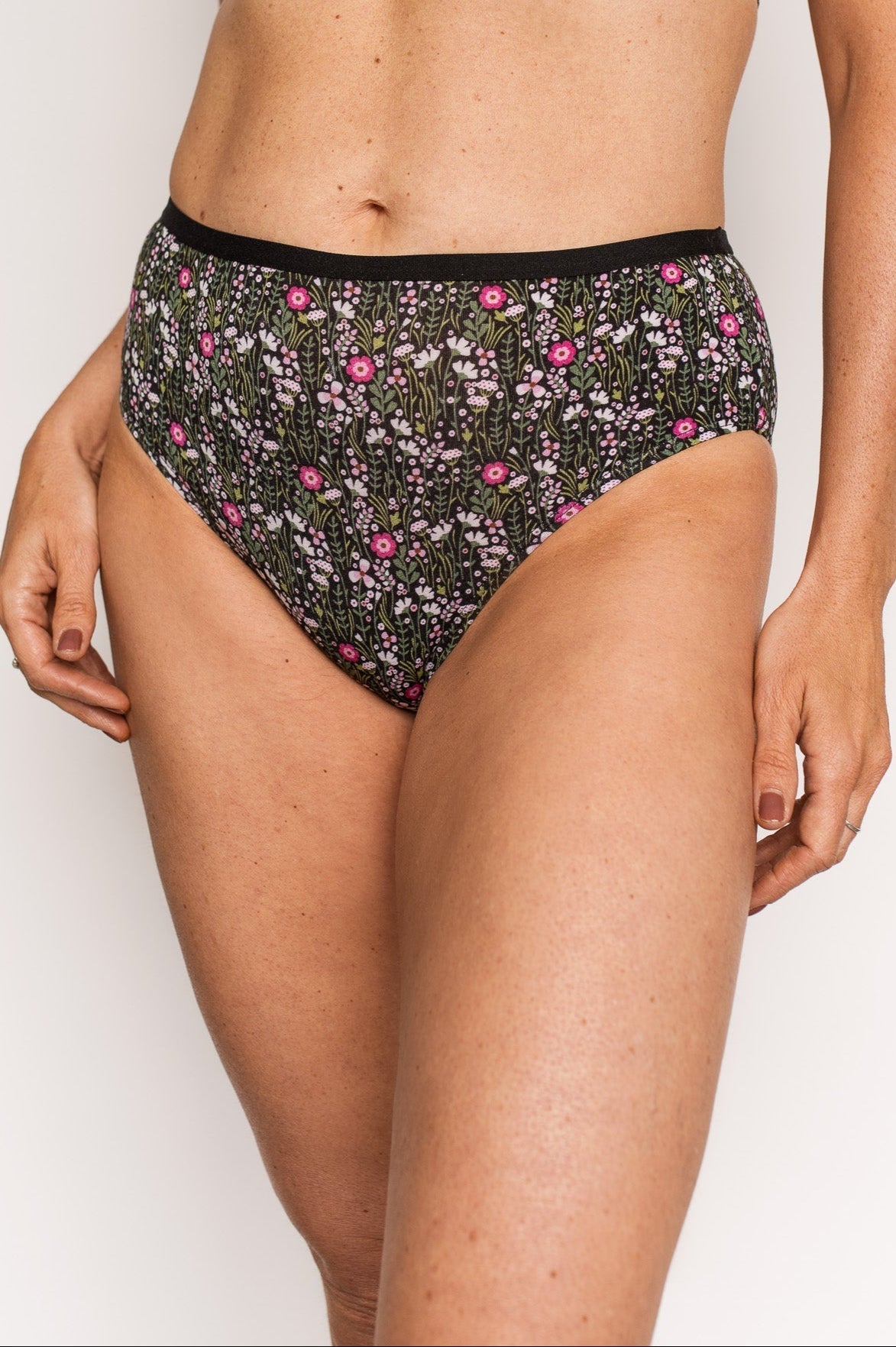 Regular High-Waisted Briefs - Floral