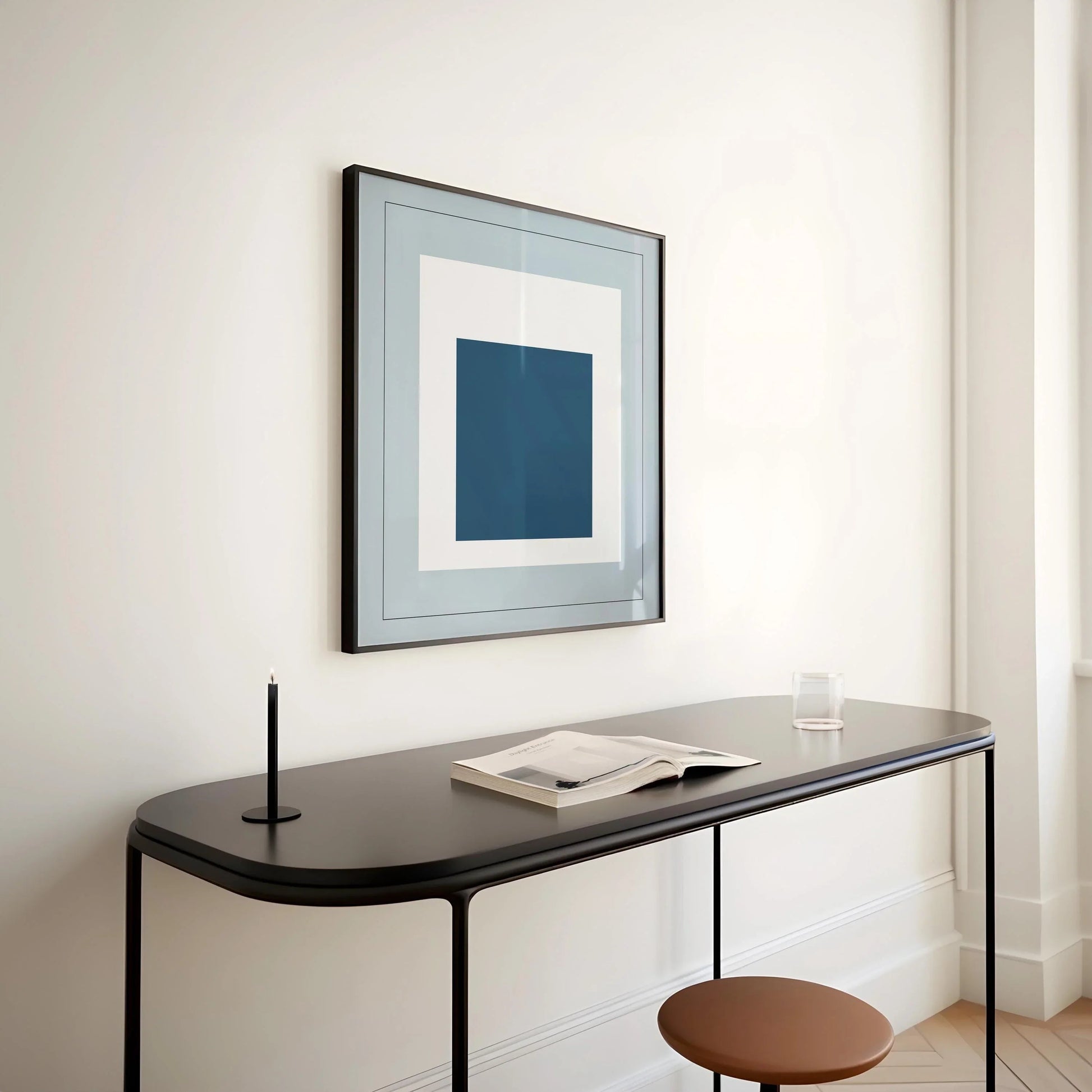 D'après Josef Albers - Madmen (Hommage au carré) | Estampe d'art moderne du milieu du siècle, bleu froid (disponible encadrée) 1x1