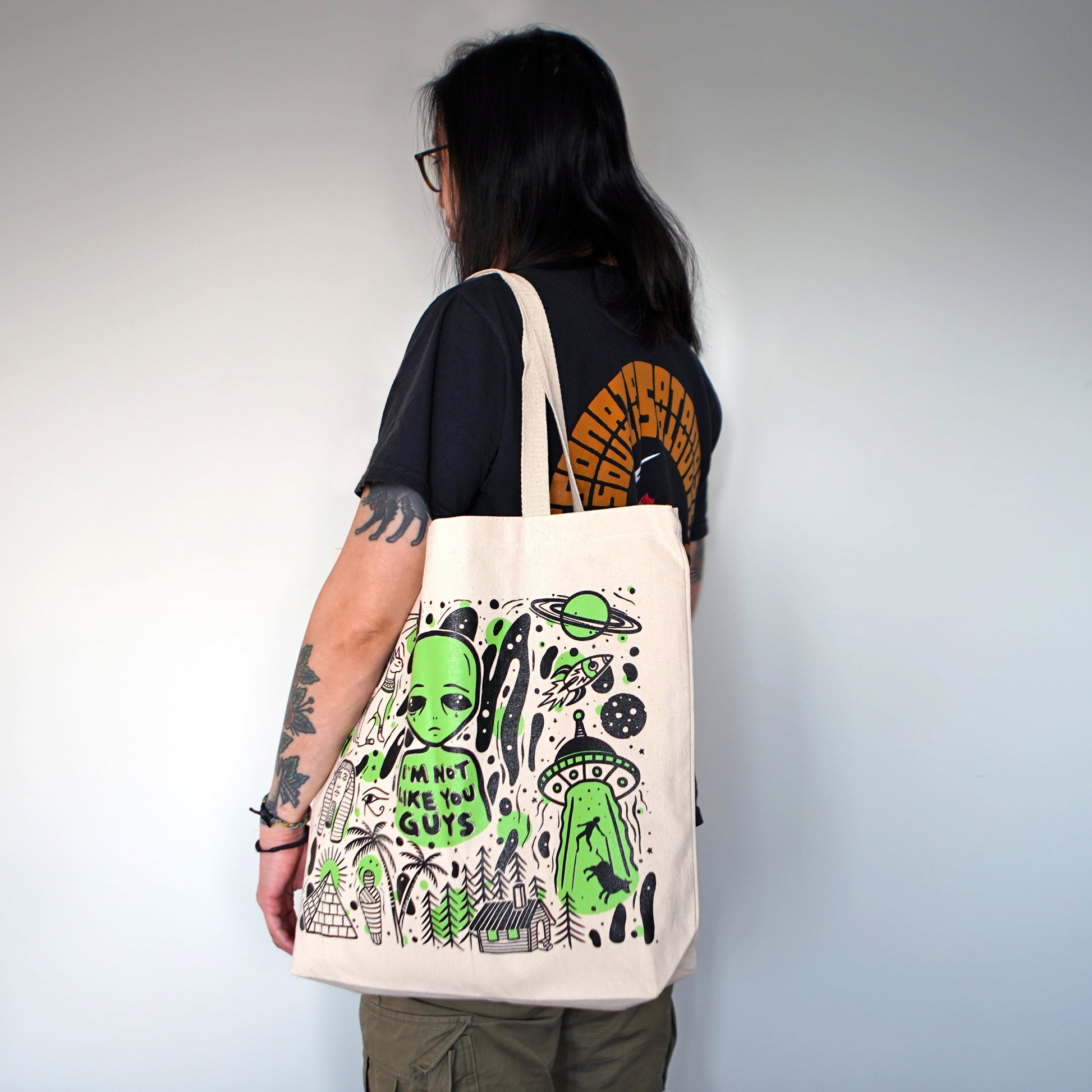 Aliens Exist Tote Bag