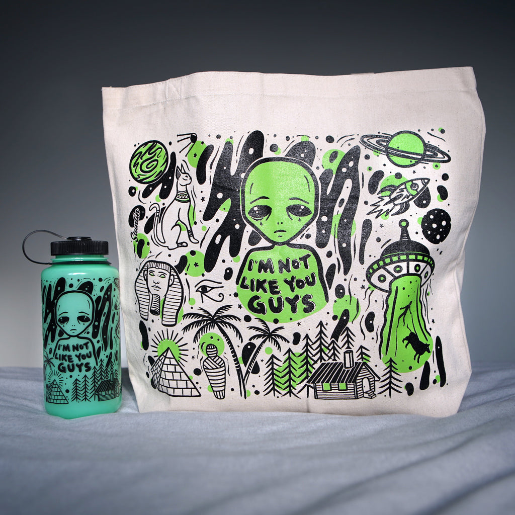Glow in the Dark Alien 32 oz Nalgene Water Bottle