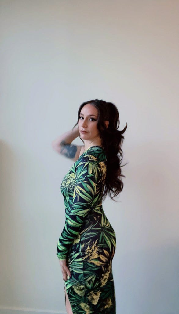 Robe longue fendue à une épaule Big Buds