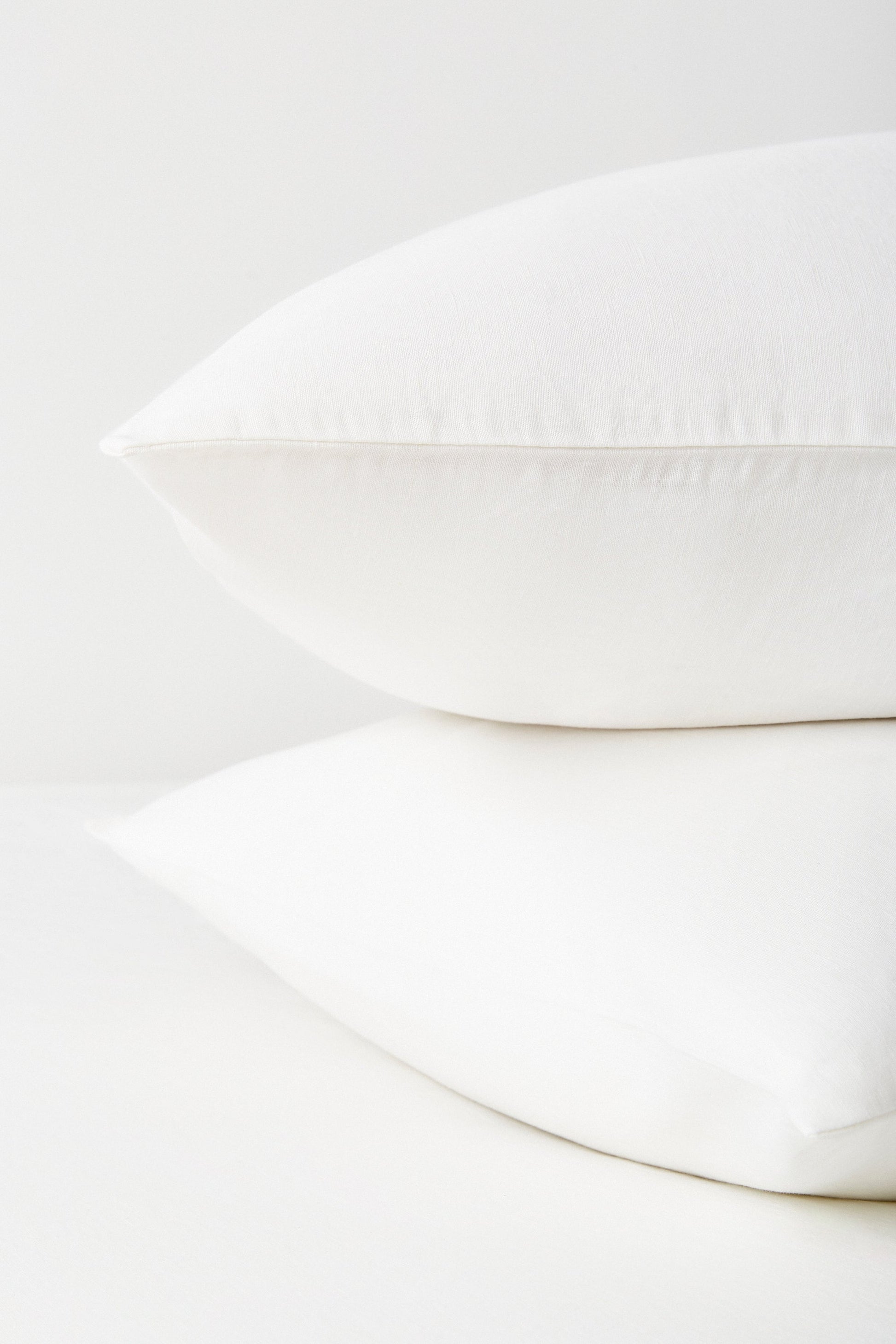 Linen Fitted Sheet and Pillow Set