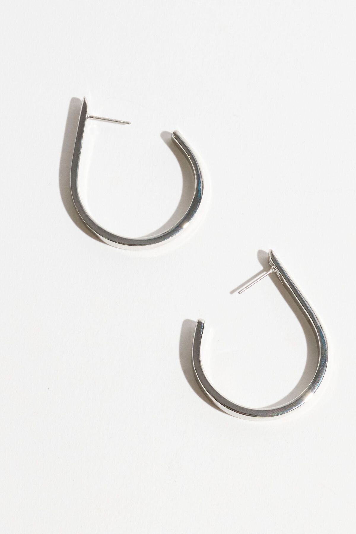 Boucles d'oreilles créoles à boucle ouverte