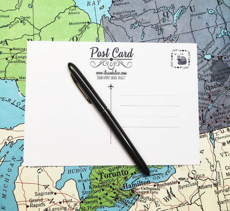 Cartes postales d'animaux amusants de science-fiction dans des collages surréalistes