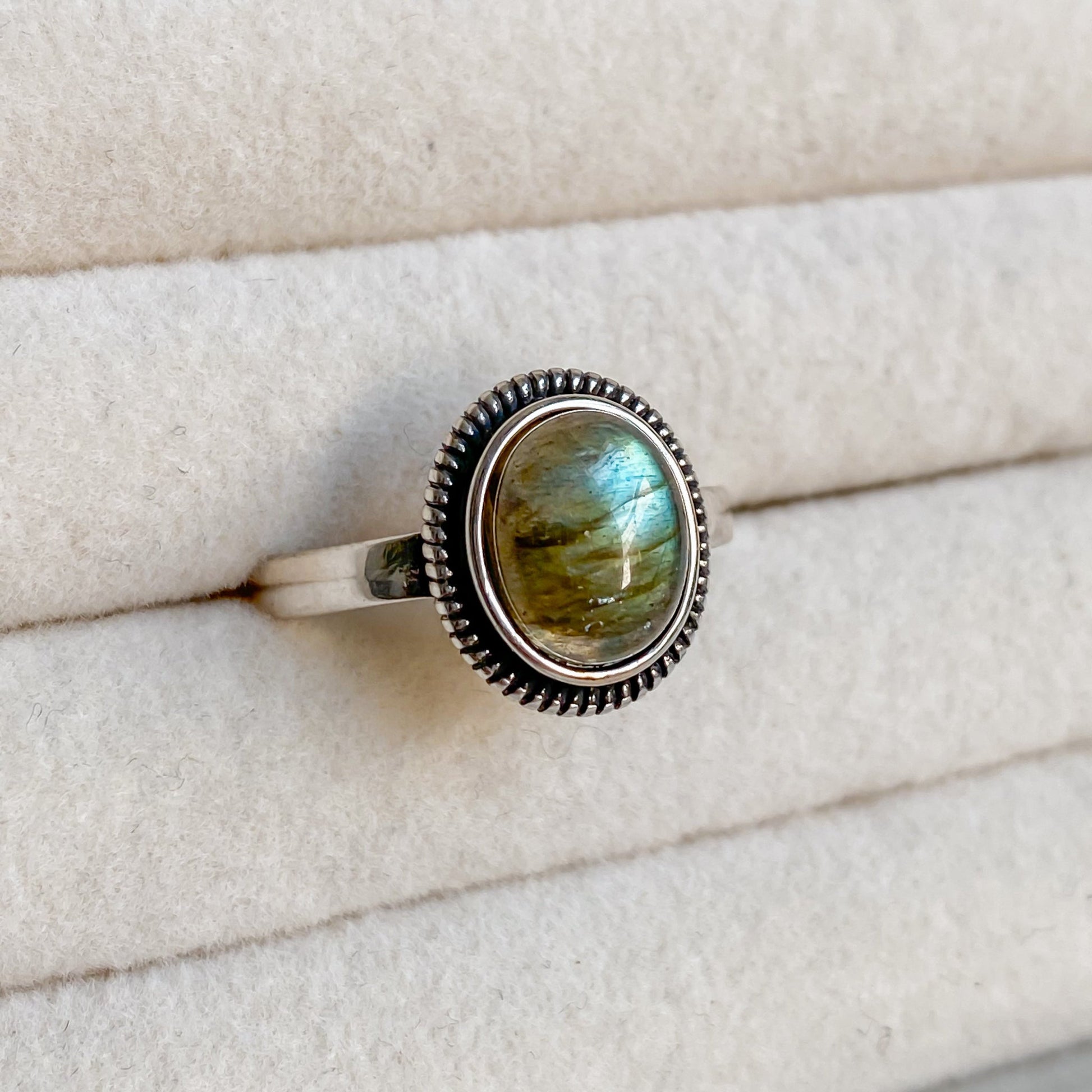 Bague en argent sterling 925 et Labradorite | MORGANE