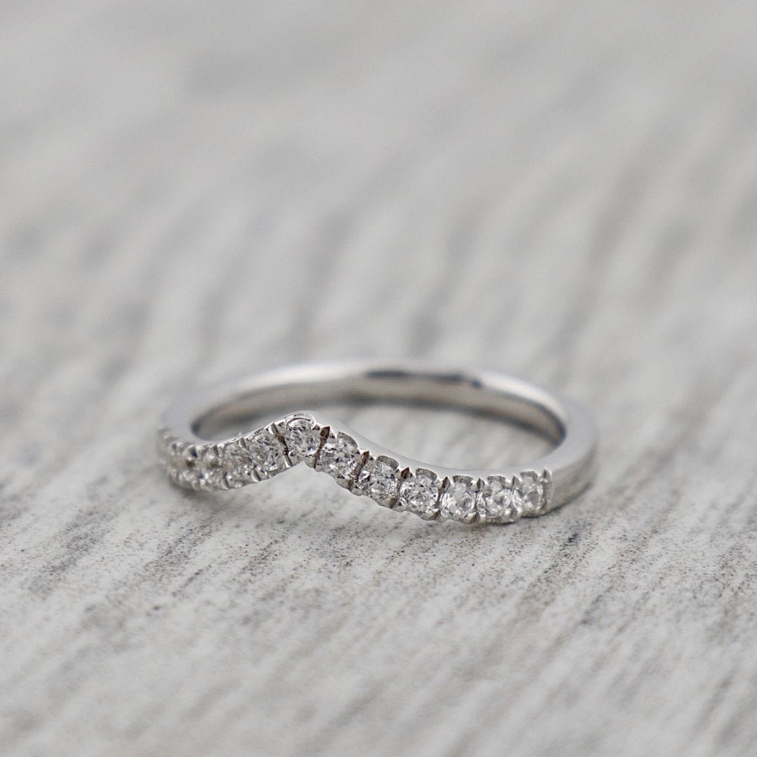Sterling Silver V Ring