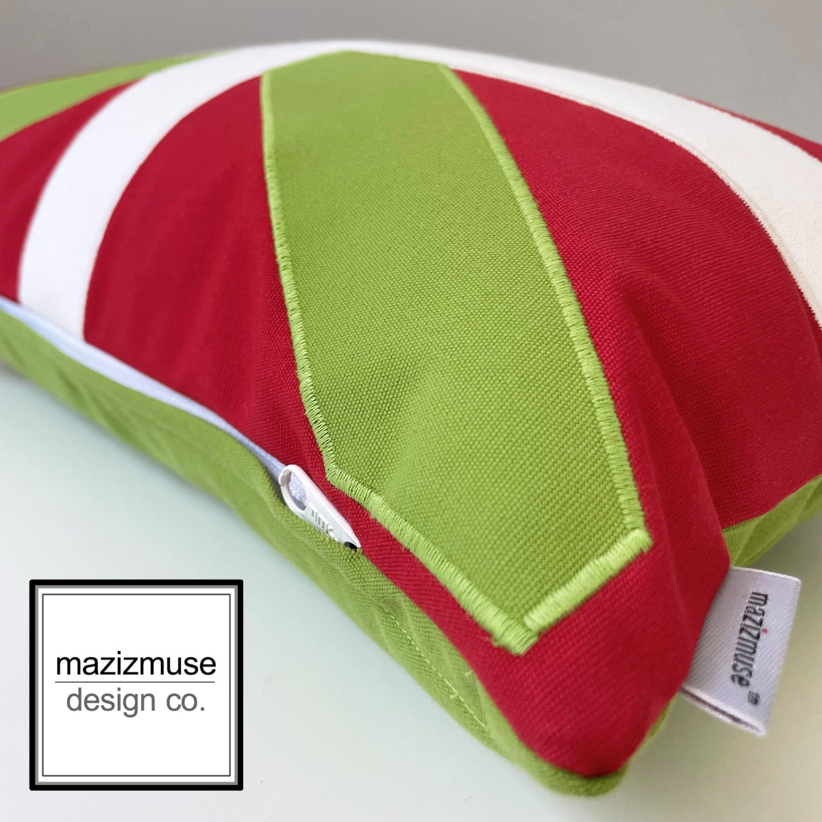 Housse de coussin d'extérieur Ikurrina Sunbrella®, motif drapeau basque 