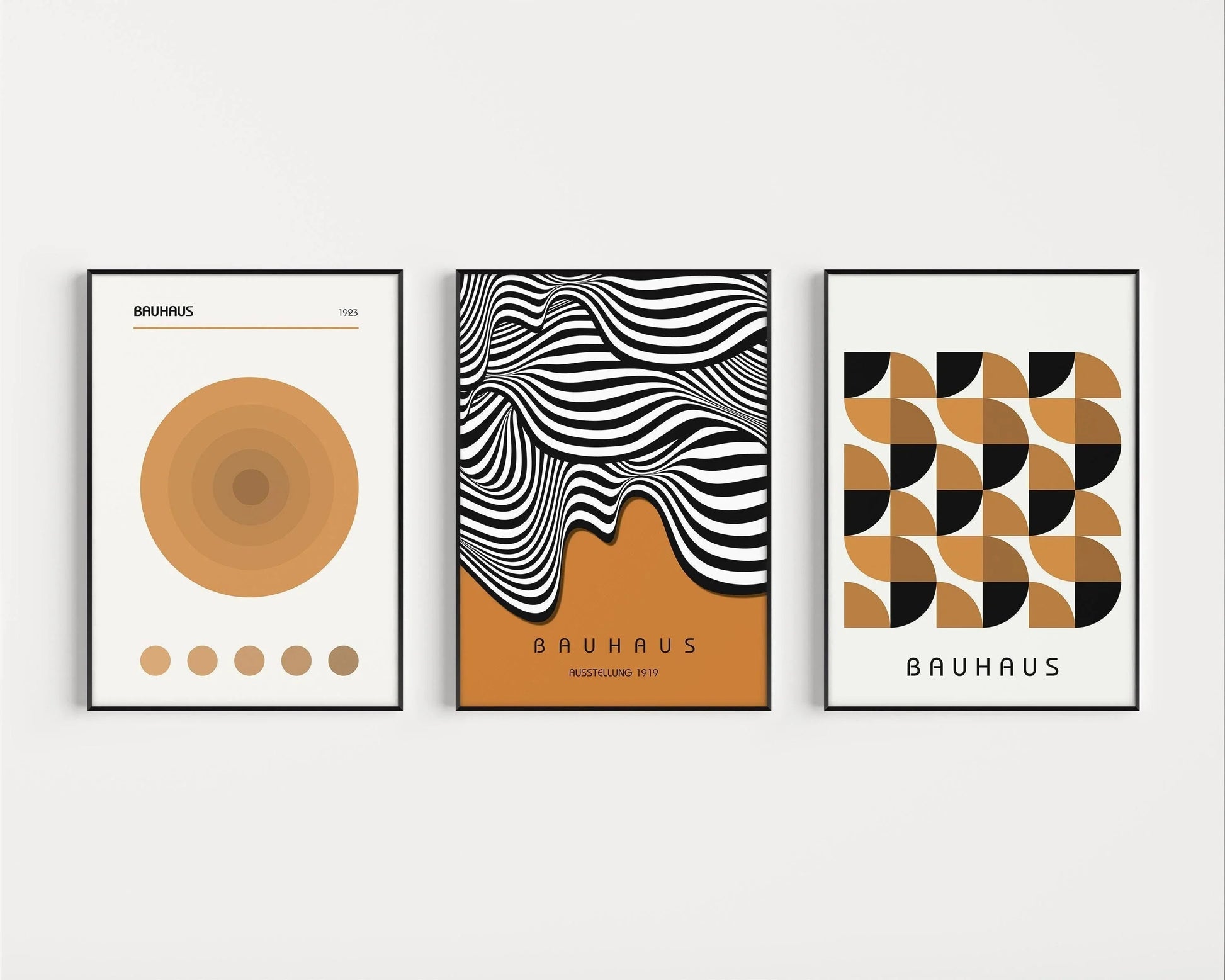 Estampes Bauhaus : Trio moderne du milieu du siècle, affiches géométriques brunes