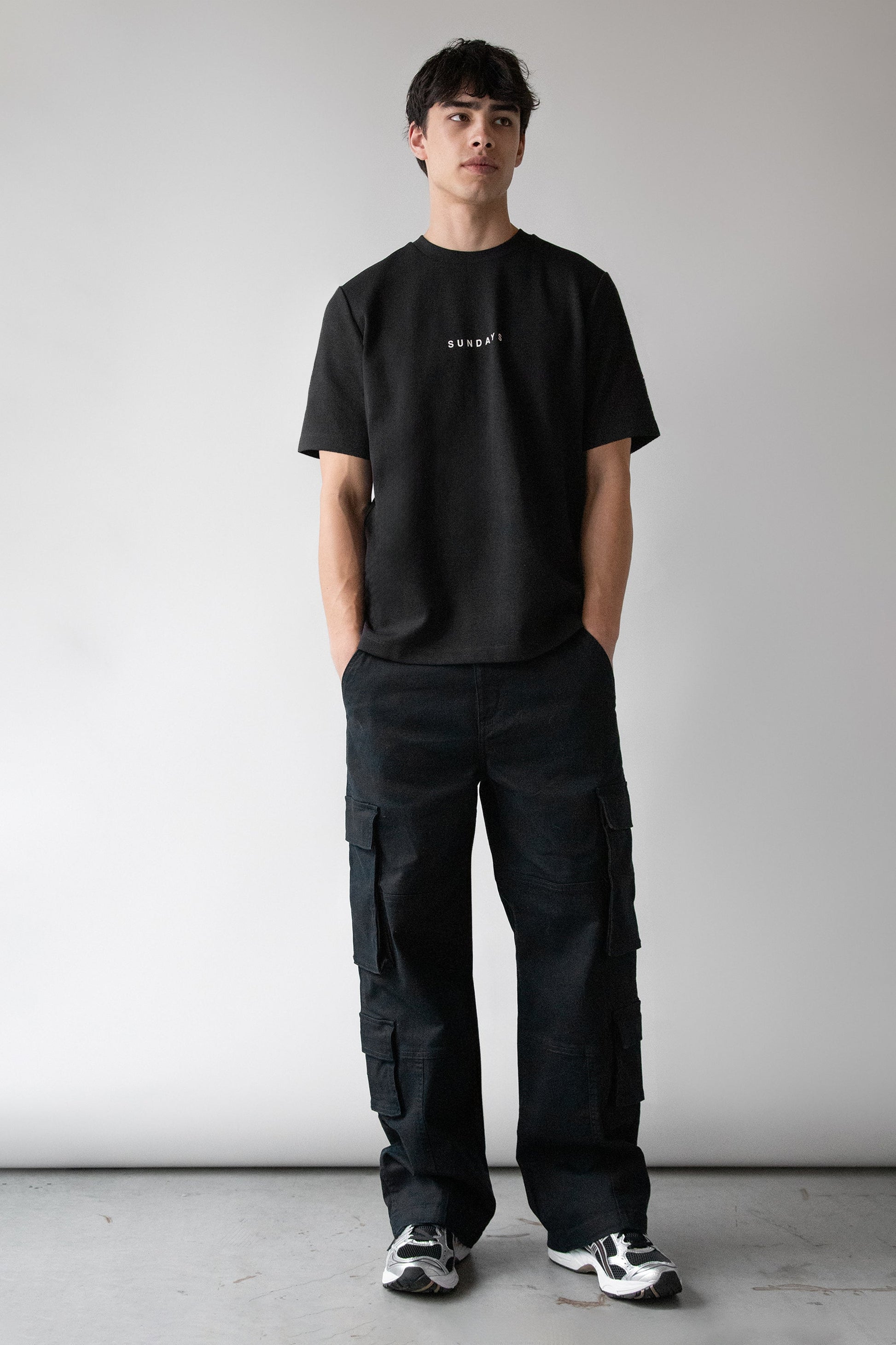 SUNDAY HEAVYWEIGHT CREWNECK T-SHIRT