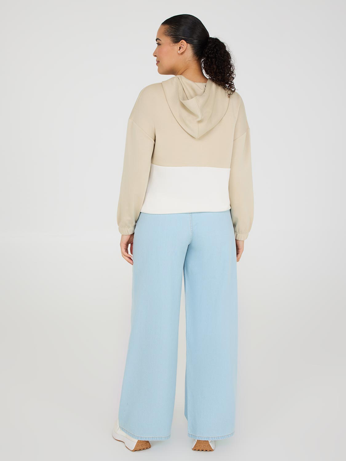 Sweat à capuche demi-zip à blocs de couleurs