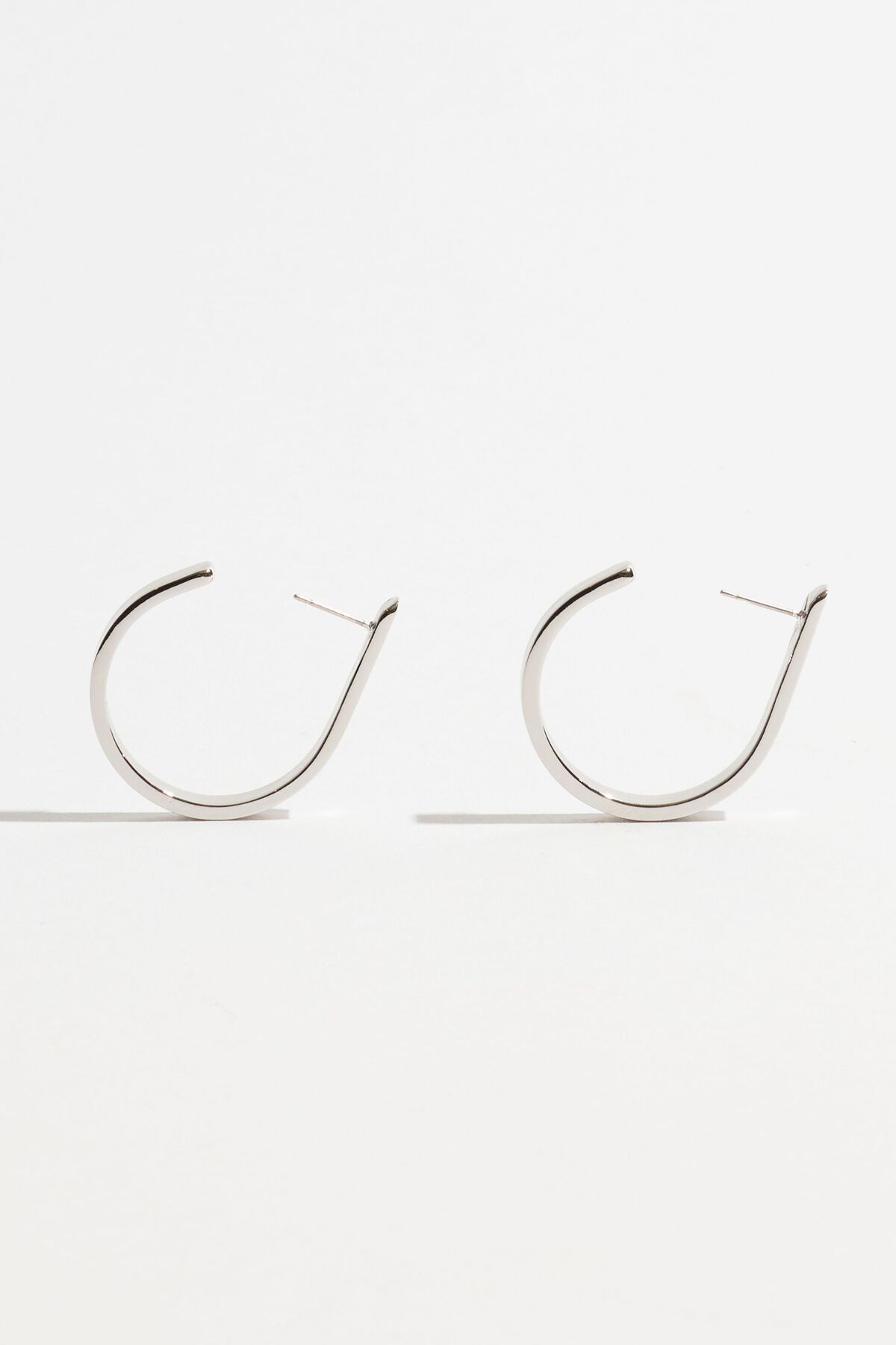 Boucles d'oreilles créoles à boucle ouverte