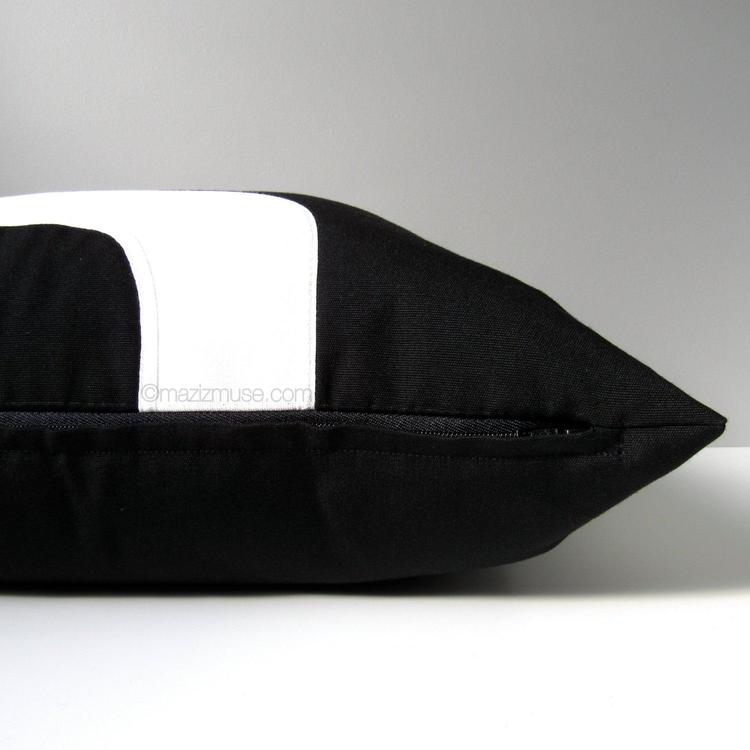 Housse de coussin d'extérieur Sunbrella noir et blanc, coussin moderne du milieu du siècle