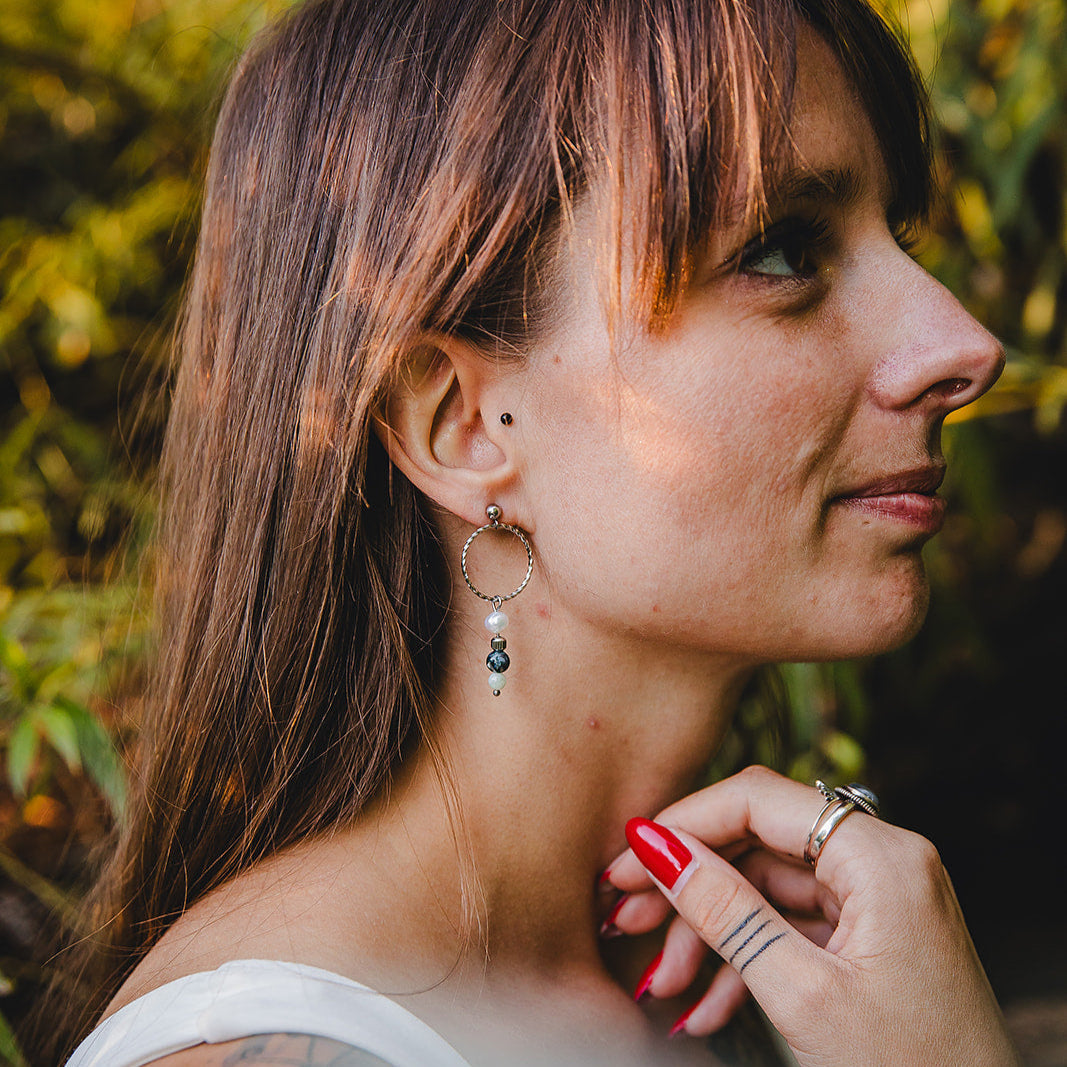 Boucles d'oreilles en pierres naturelles et perles d'eau douce | CHLORIS