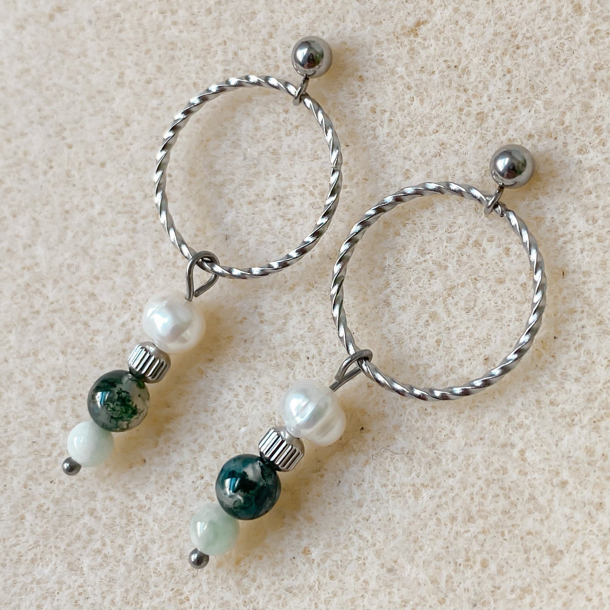 Boucles d'oreilles en pierres naturelles et perles d'eau douce | CHLORIS