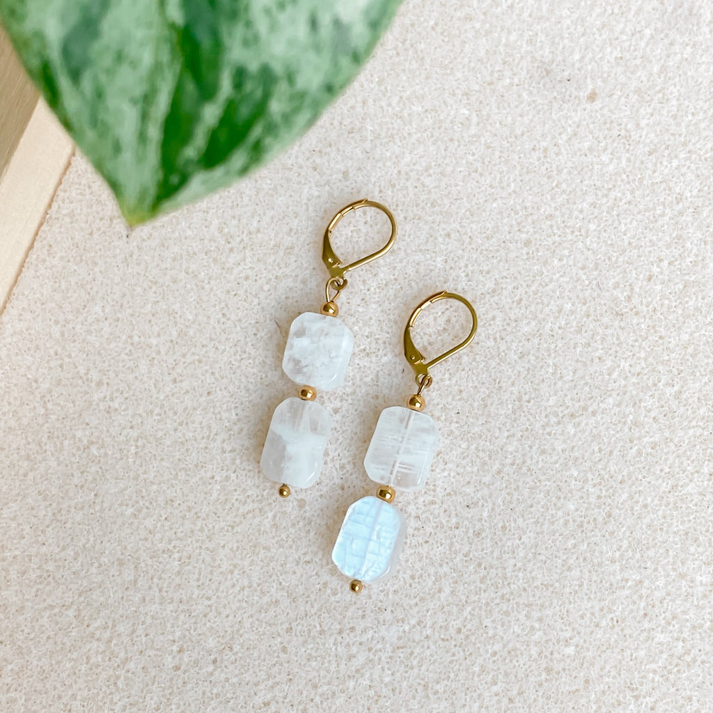 Boucles d'oreilles pierre de lune arc-en-ciel pendentifs | PHOEBE