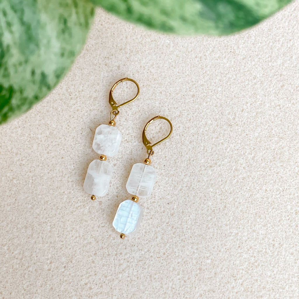 Boucles d'oreilles pierre de lune arc-en-ciel pendentifs | PHOEBE