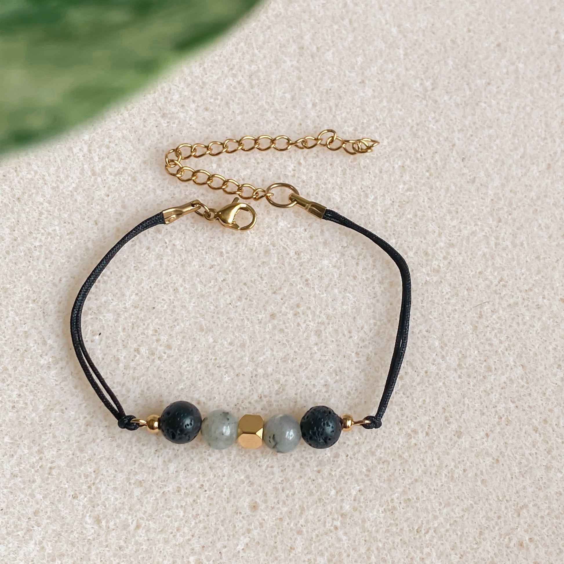 Bracelet cordon diffuseur d'huiles essentielles | NOCTIS