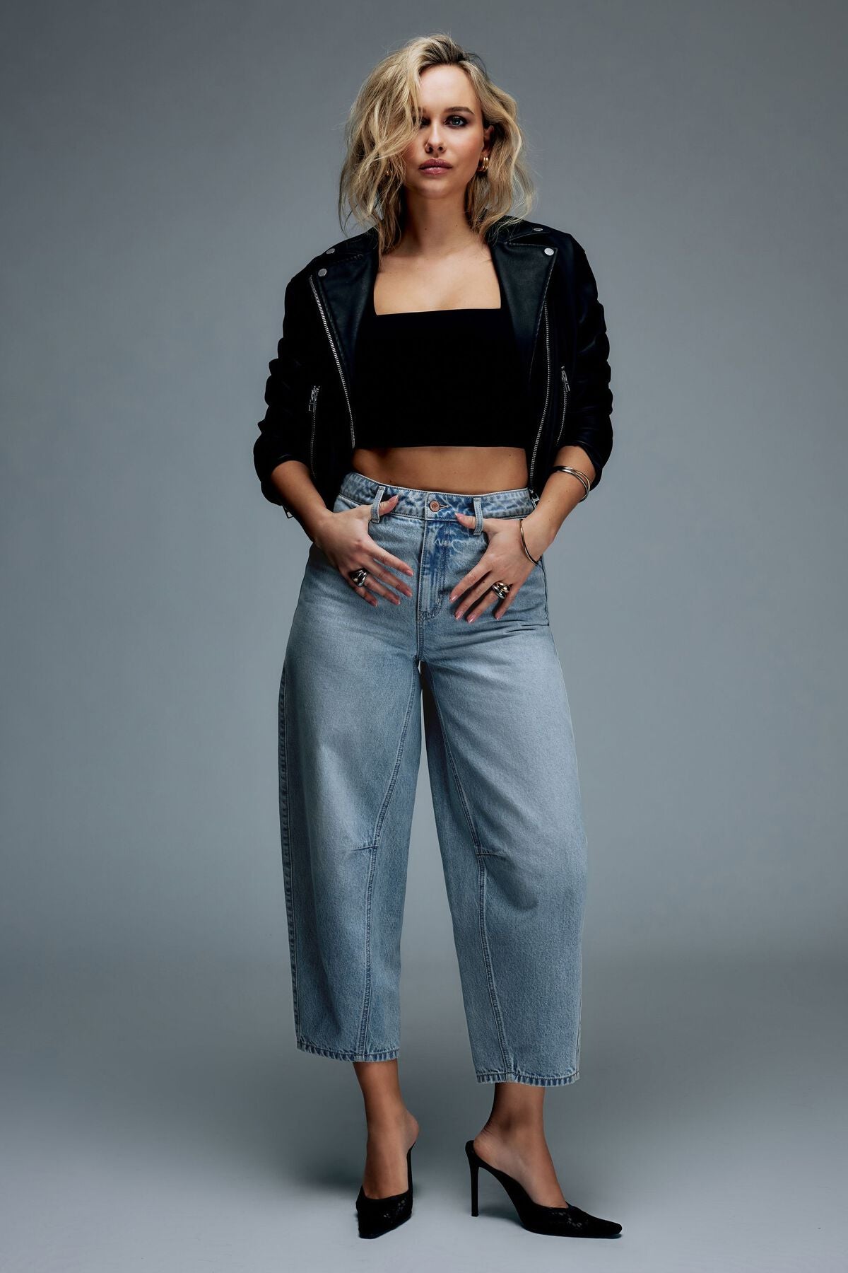 Jean Blair taille haute à jambe droite