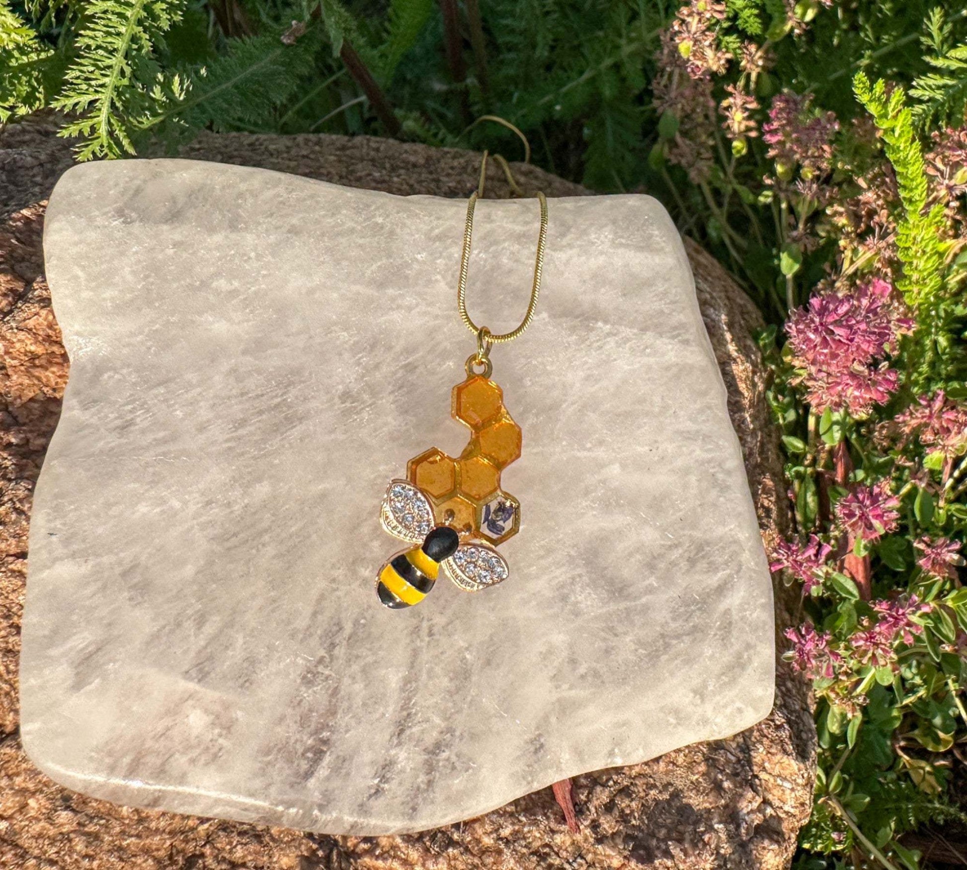 Bee -utiful Honeycomb Handmade Pendant with Real Flowers and Bee Charm