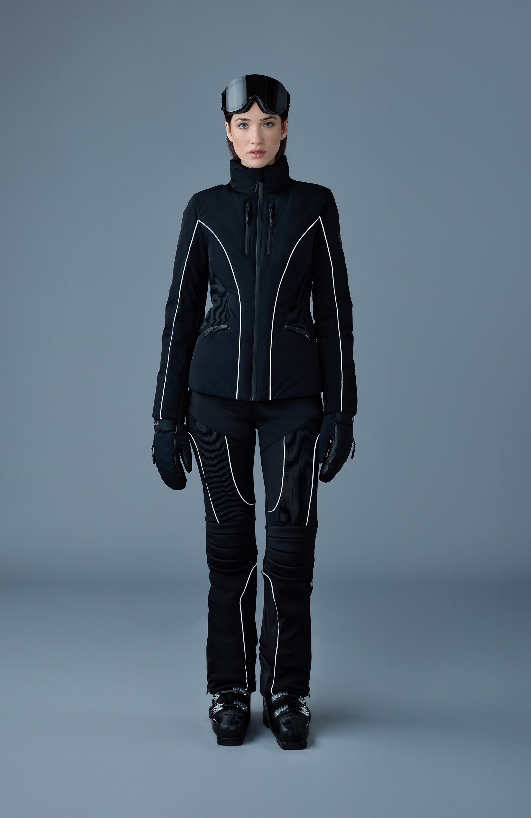 Veste de ski technique détaillée à smocks SANDRA