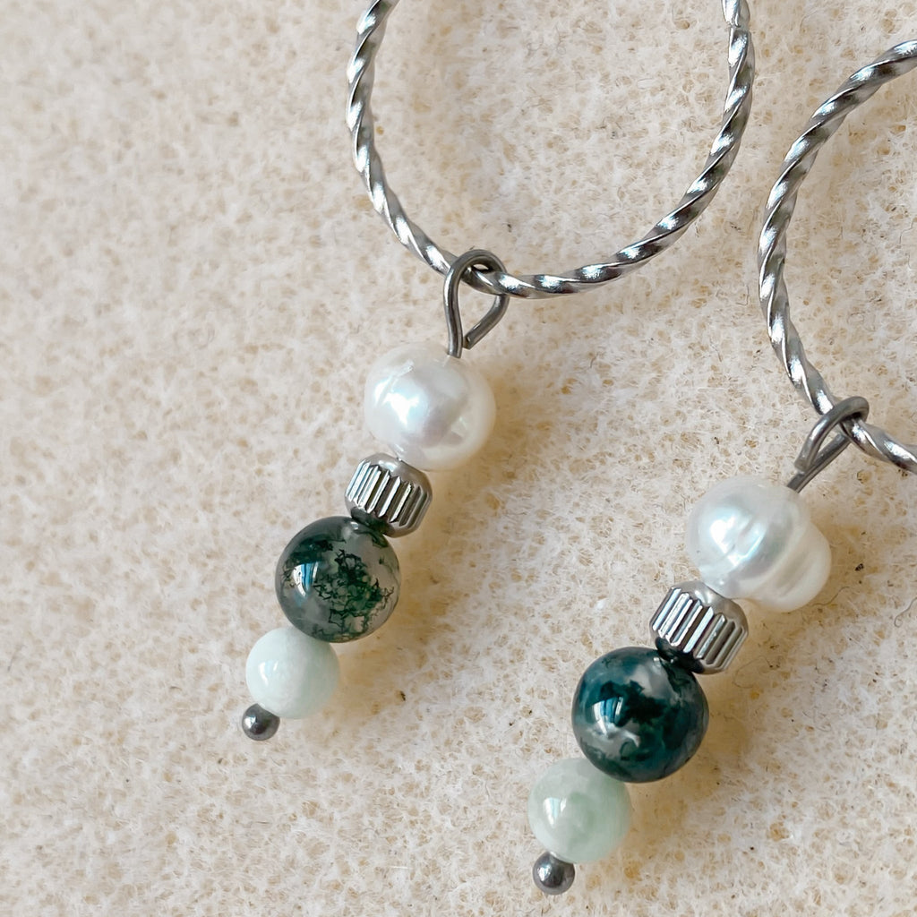 Boucles d'oreilles en pierres naturelles et perles d'eau douce | CHLORIS