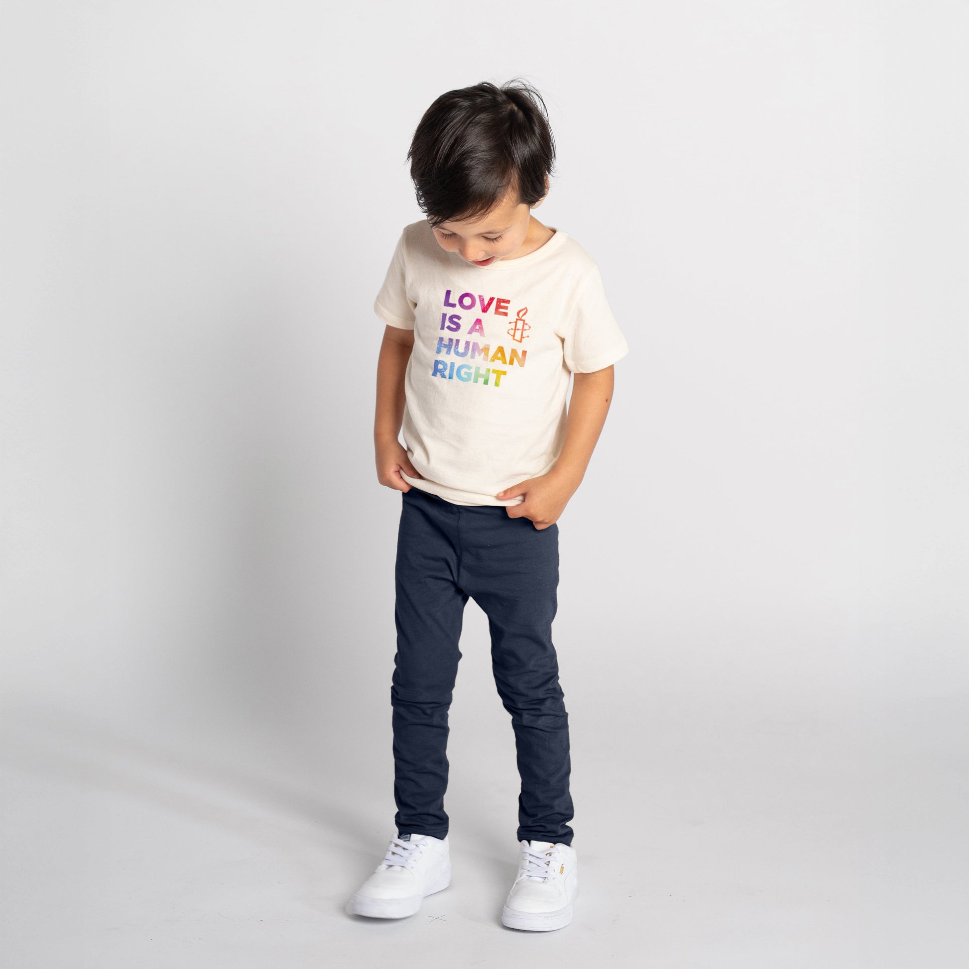 T-shirt Kids Love is a Human Right