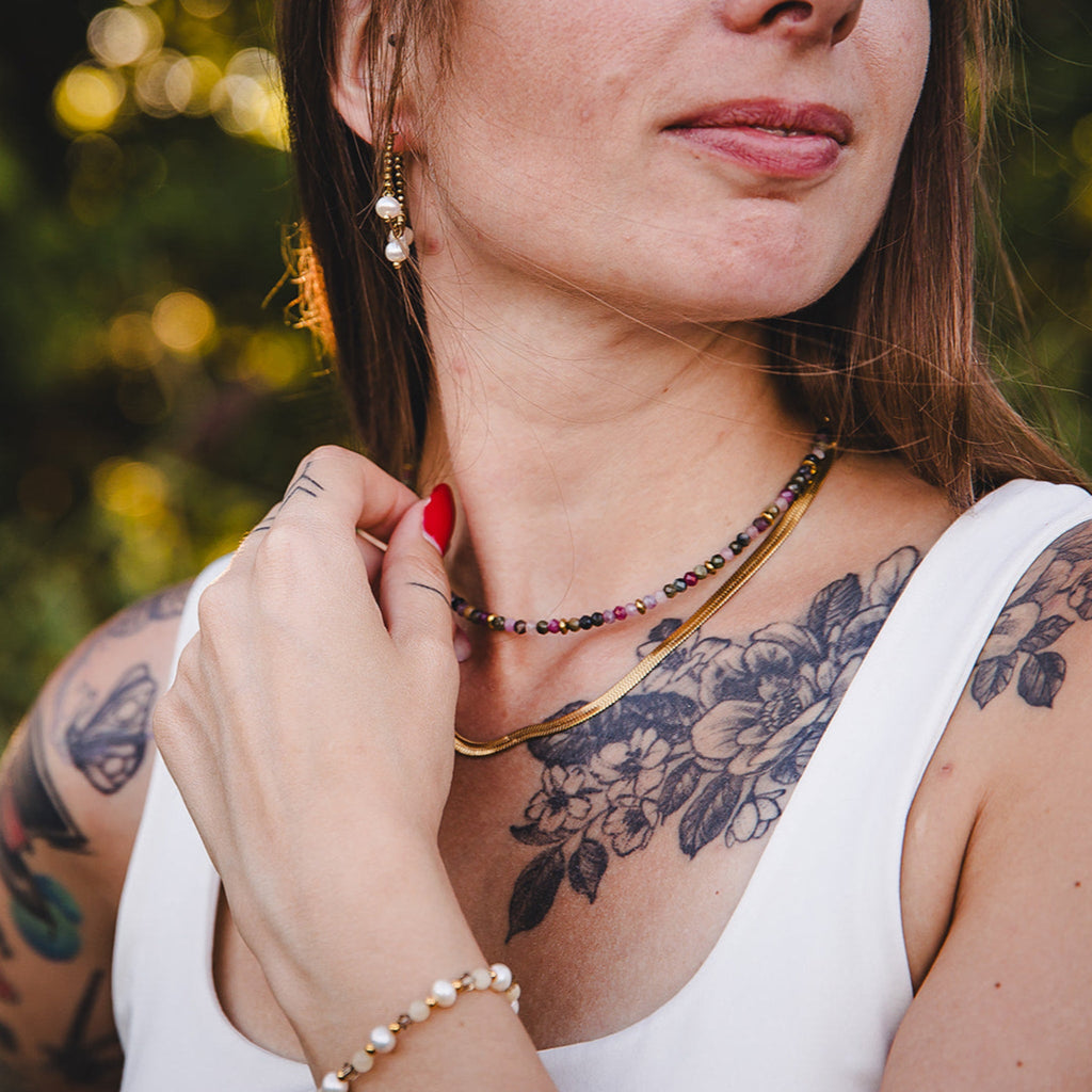 Collier ras de cou doré en acier inoxydable 18K | CLÉOPÂTRE