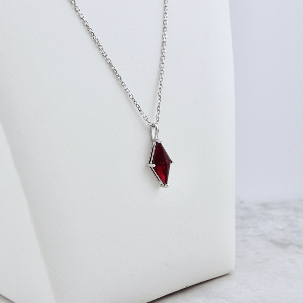 Sterling Silver Diamond-Shaped Necklace with Garnet