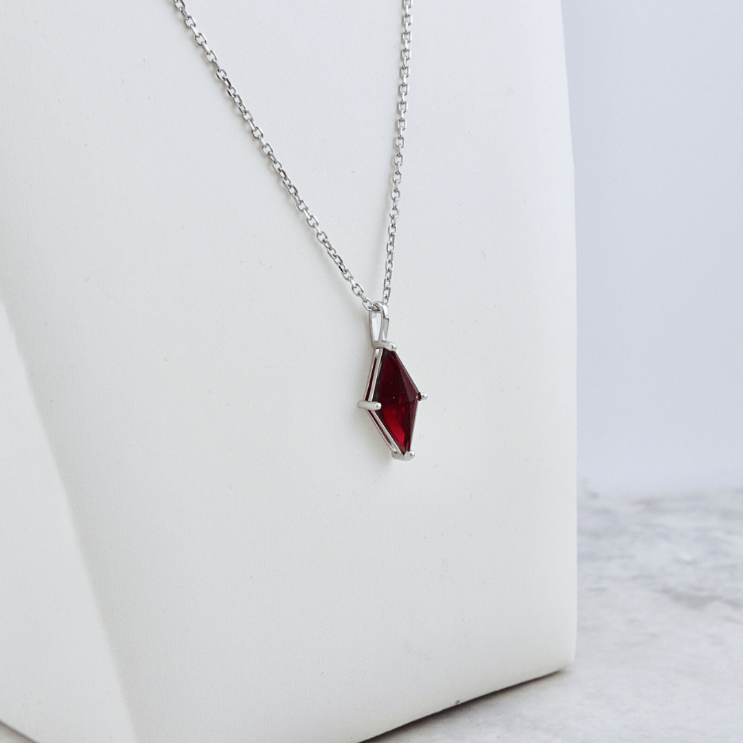 Sterling Silver Diamond-Shaped Necklace with Garnet