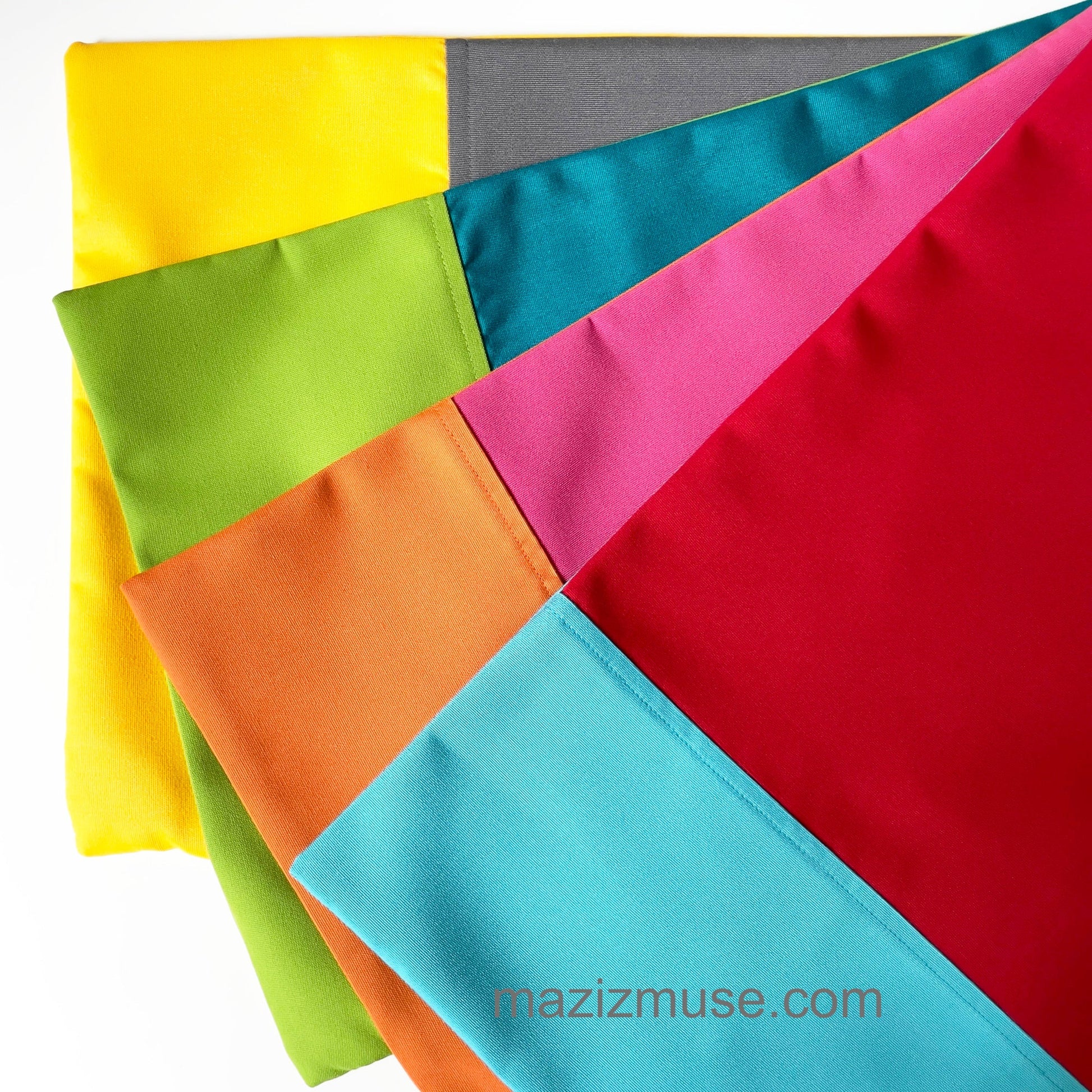 Housse de coussin d'extérieur colorée Sunbrella®, coussins de patio modernes