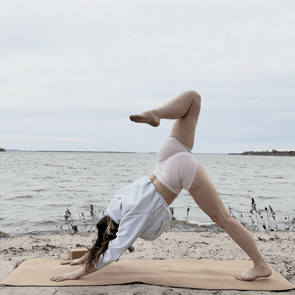 Crk Yoga Mat made of Organic Cork and Recycled Natural Rubber, 4mm Thick • The Moon Mat ✨ NEW