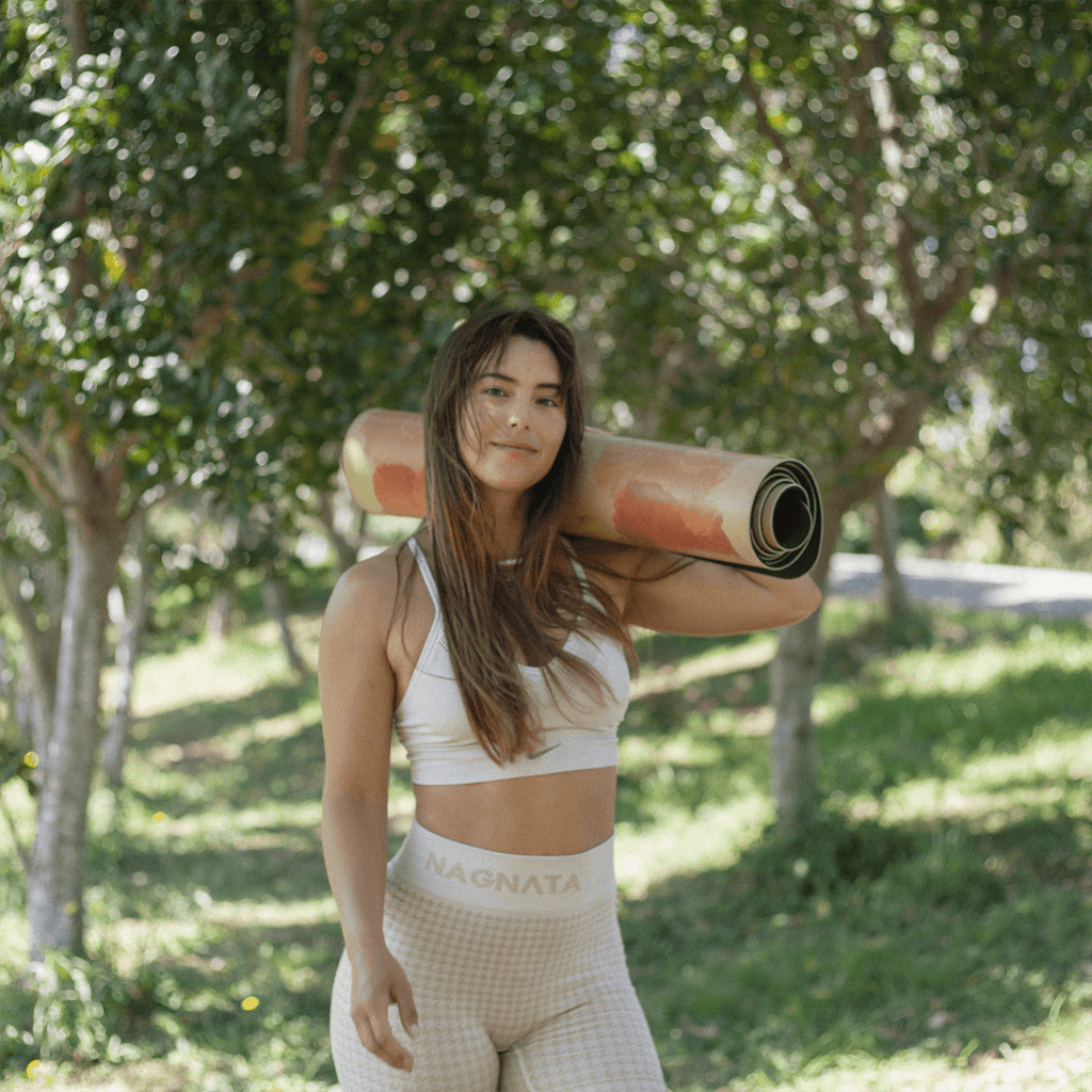 Crk Yoga Mat made of Recycled Natural Rubber with an Alignment System, 4mm Thick • The Summer Mat