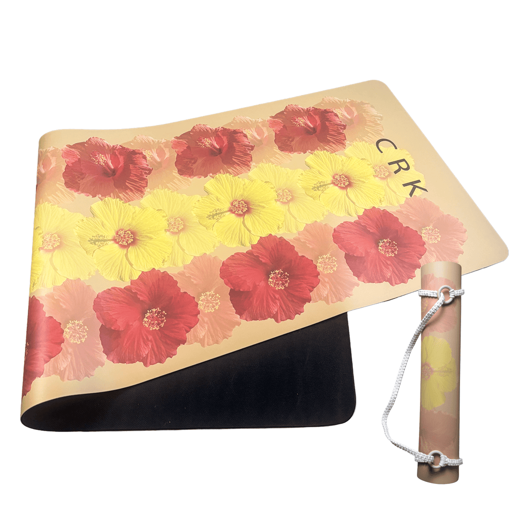 Crk Yoga Mat made of Recycled Natural Rubber with an Alignment System, 4mm Thick • The Summer Mat