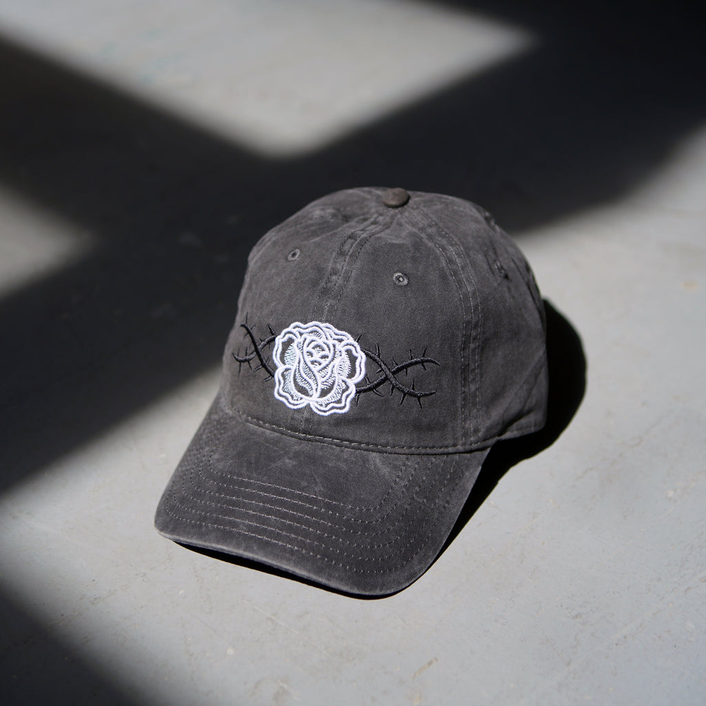 Chapeau de papa avec couronne d'épines