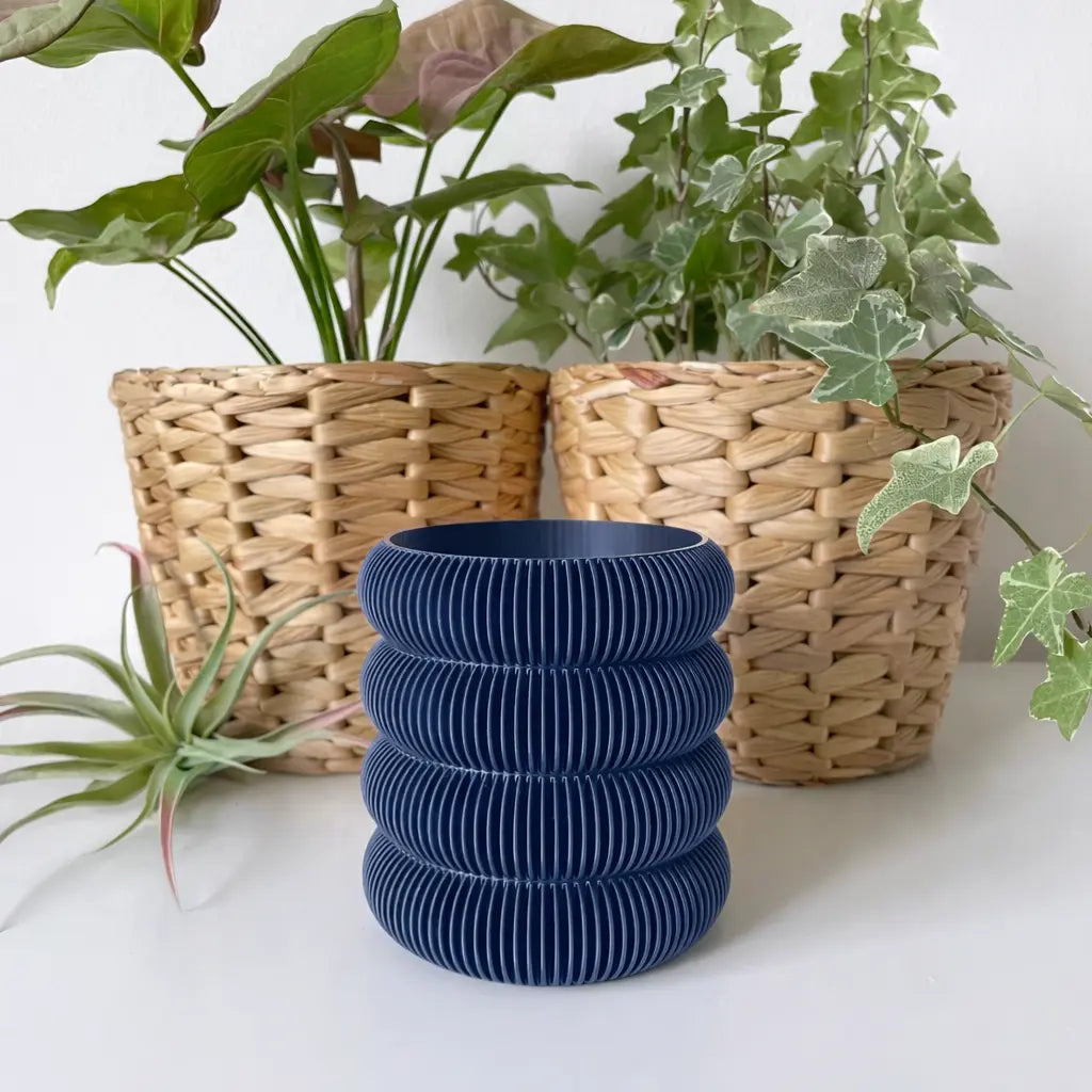 CURV Pen Holder