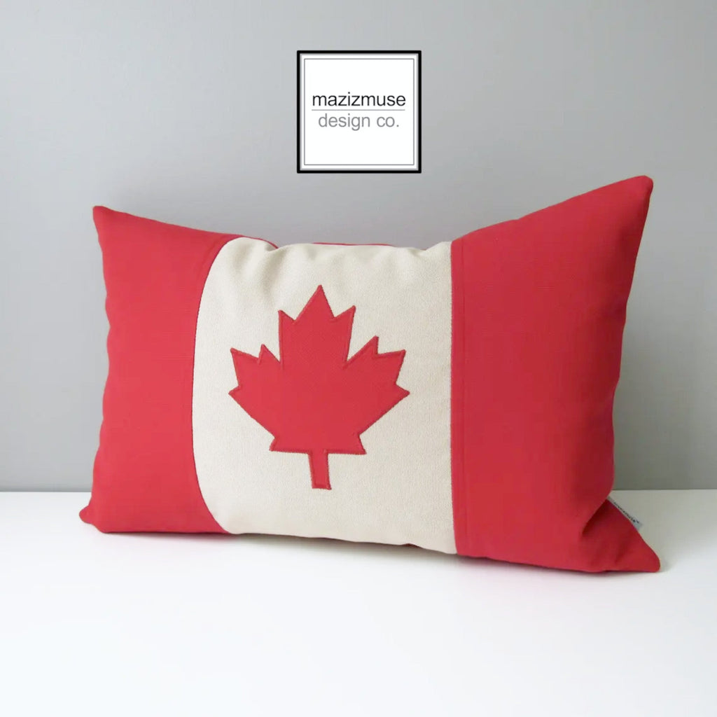 Housse de coussin drapeau du Canada, housse de coussin d'extérieur Sunbrella® feuille d'érable 
