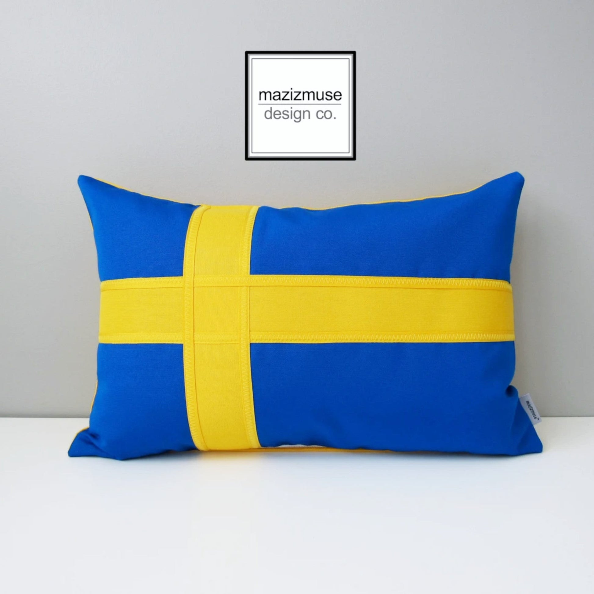 Housse de coussin décorative drapeau suédois, oreillers Sunbrella® drapeau suédois 