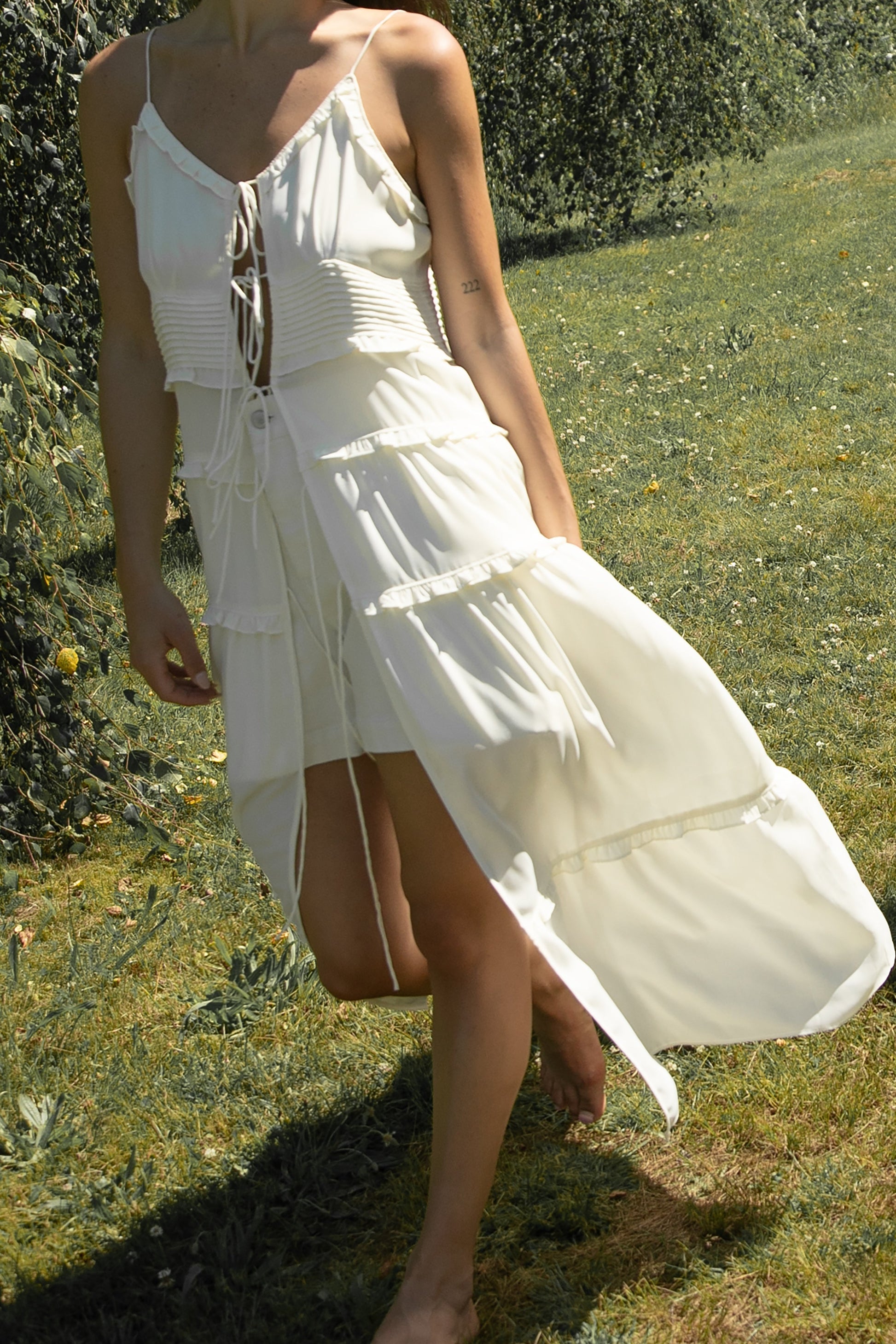 ROBE MIDI TRANSPARENTE À NOUER SUR LE DEVANT