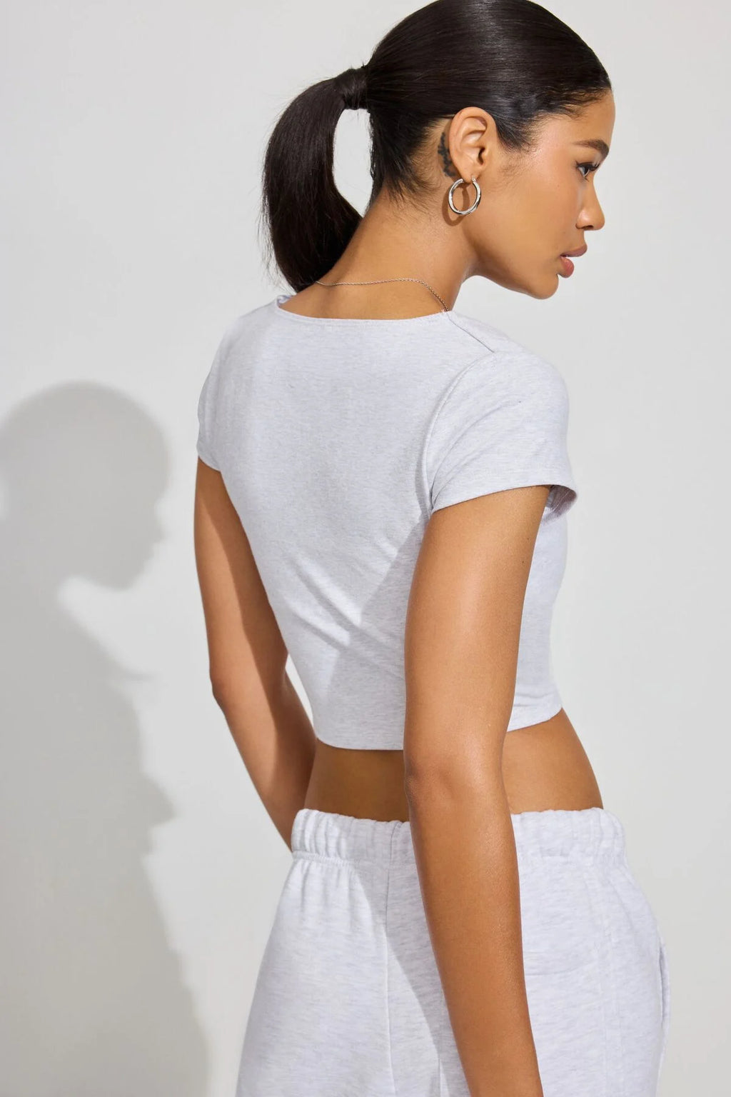 T-shirt croisé plongeant
