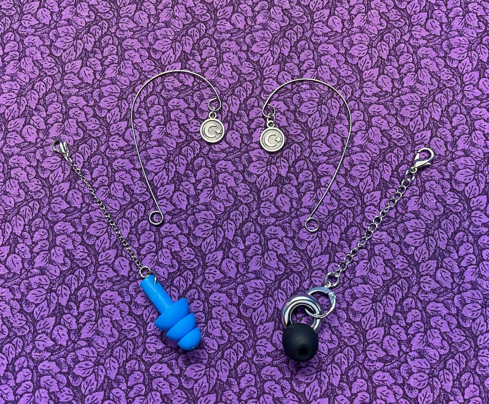 Boucles d'oreilles sensorielles minimalistes et légères - Portez-les sans oreilles percées - Argent 