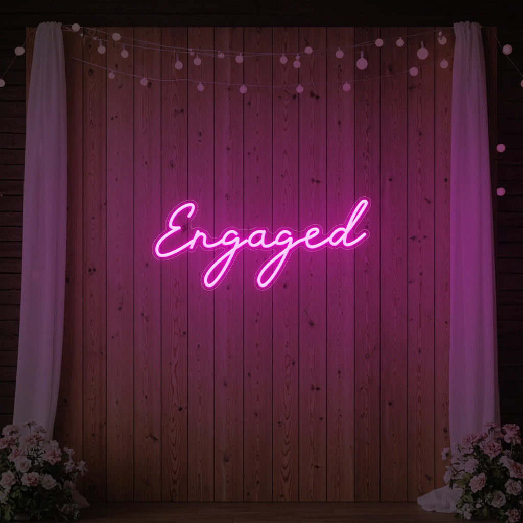 Enseigne lumineuse « Fiancé »