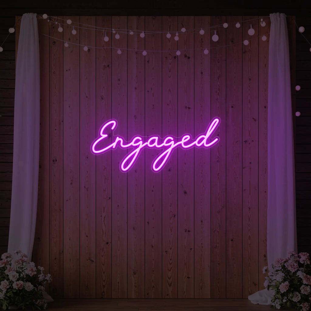 Enseigne lumineuse « Fiancé »