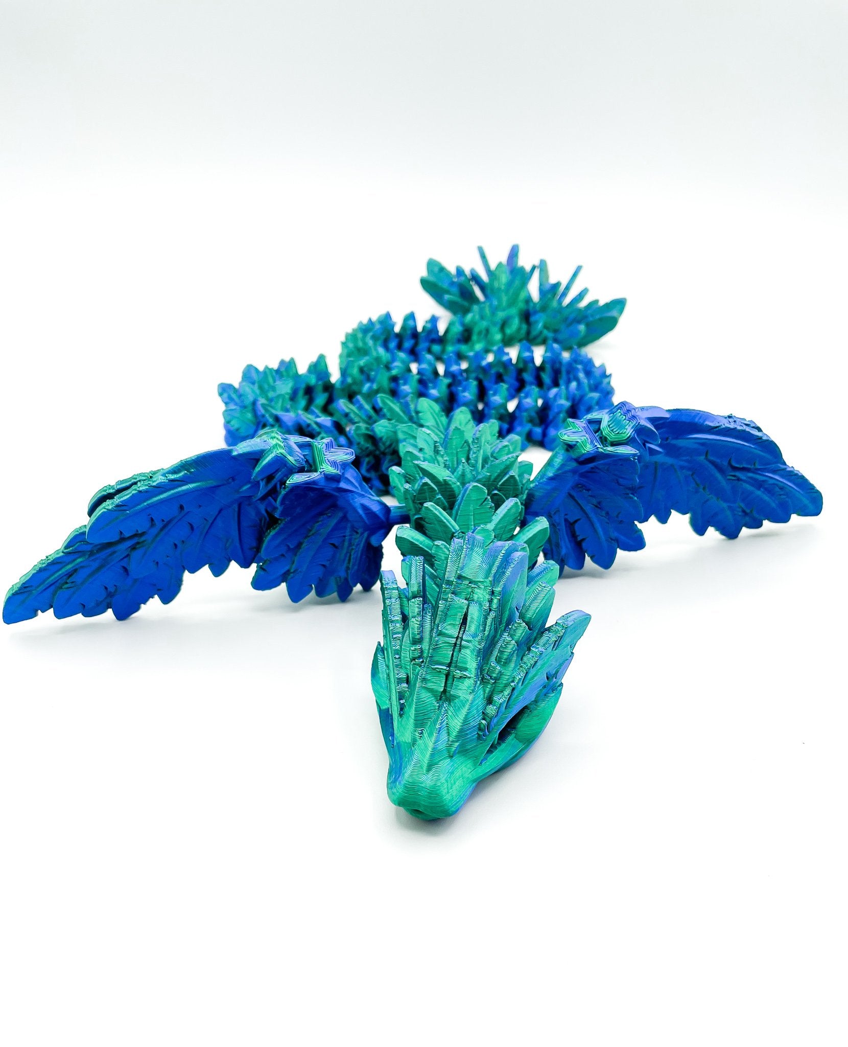 Sculpture imprimée en 3D d'un dragon volant