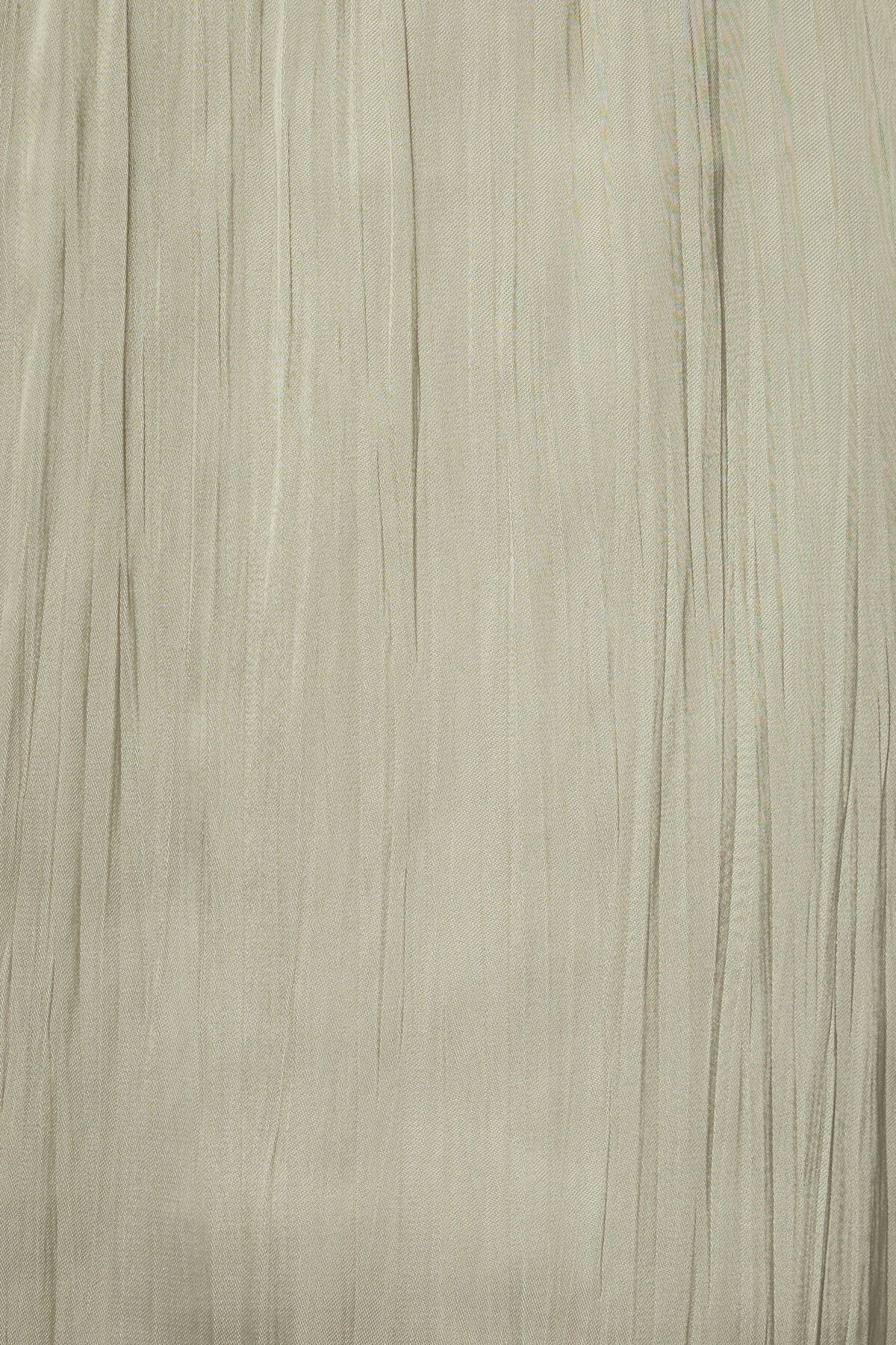 Pantalon large en satin froissé