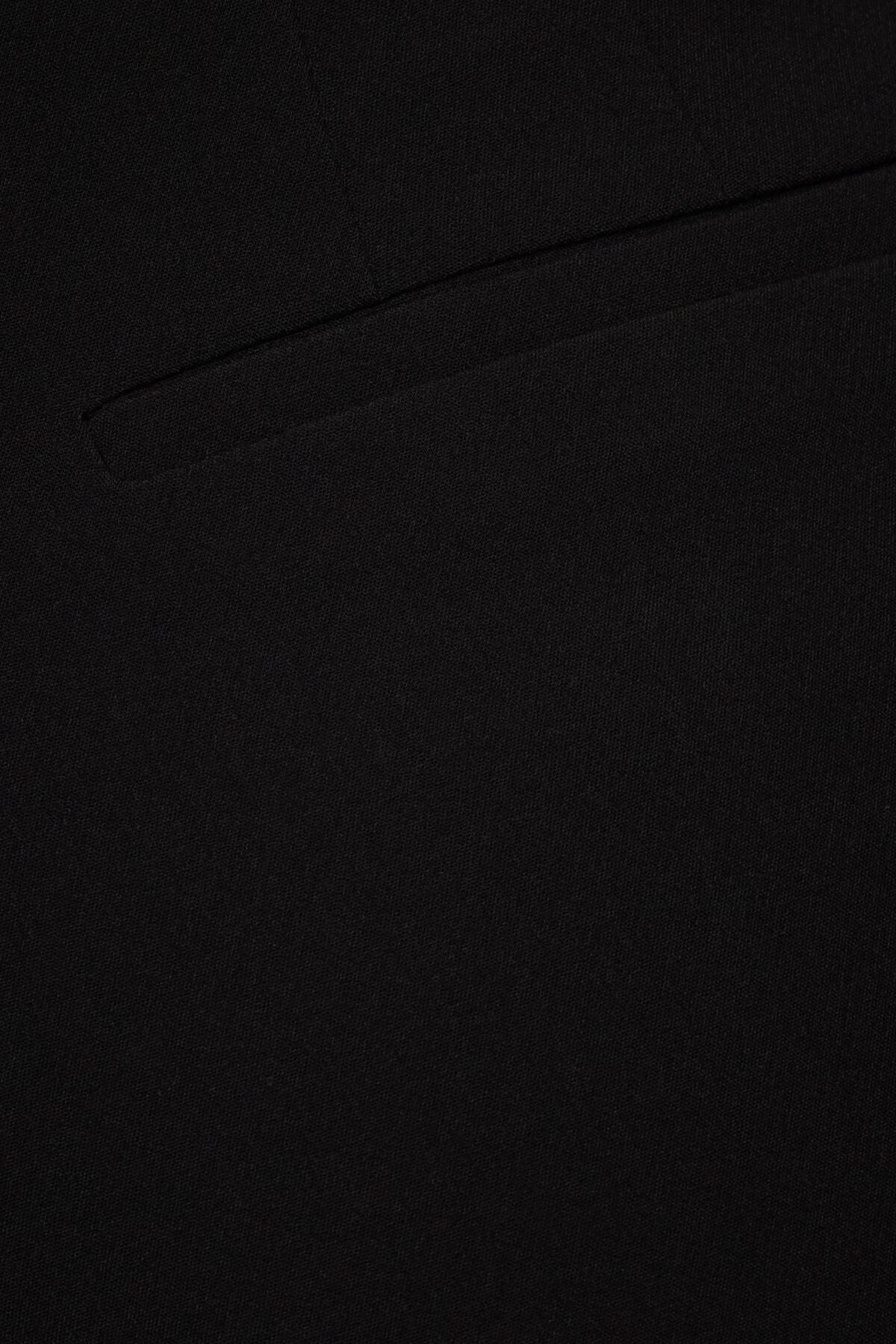 Mini-jupe boutonnée