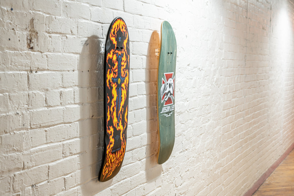 Présentoir mural pour planche de skateboard 