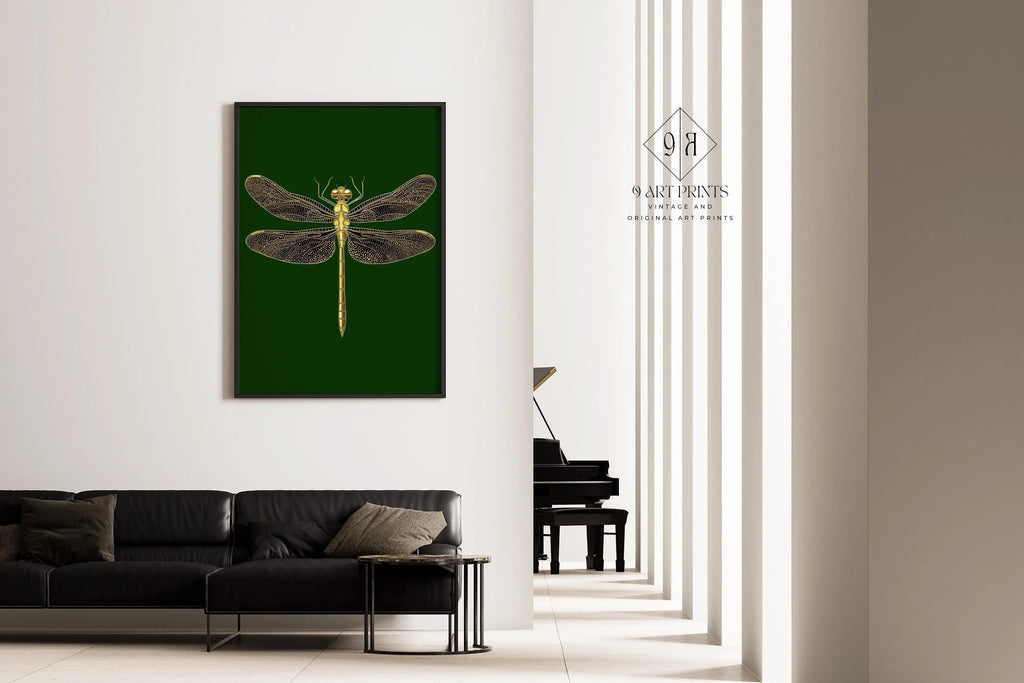 Estampe Libellule Dorée : Style Dark Academia Vert Émeraude
