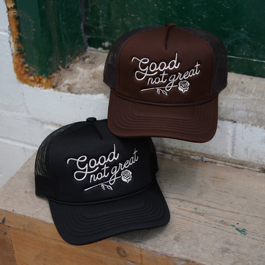 Casquette de camionneur en mousse, bonne et pas excellente